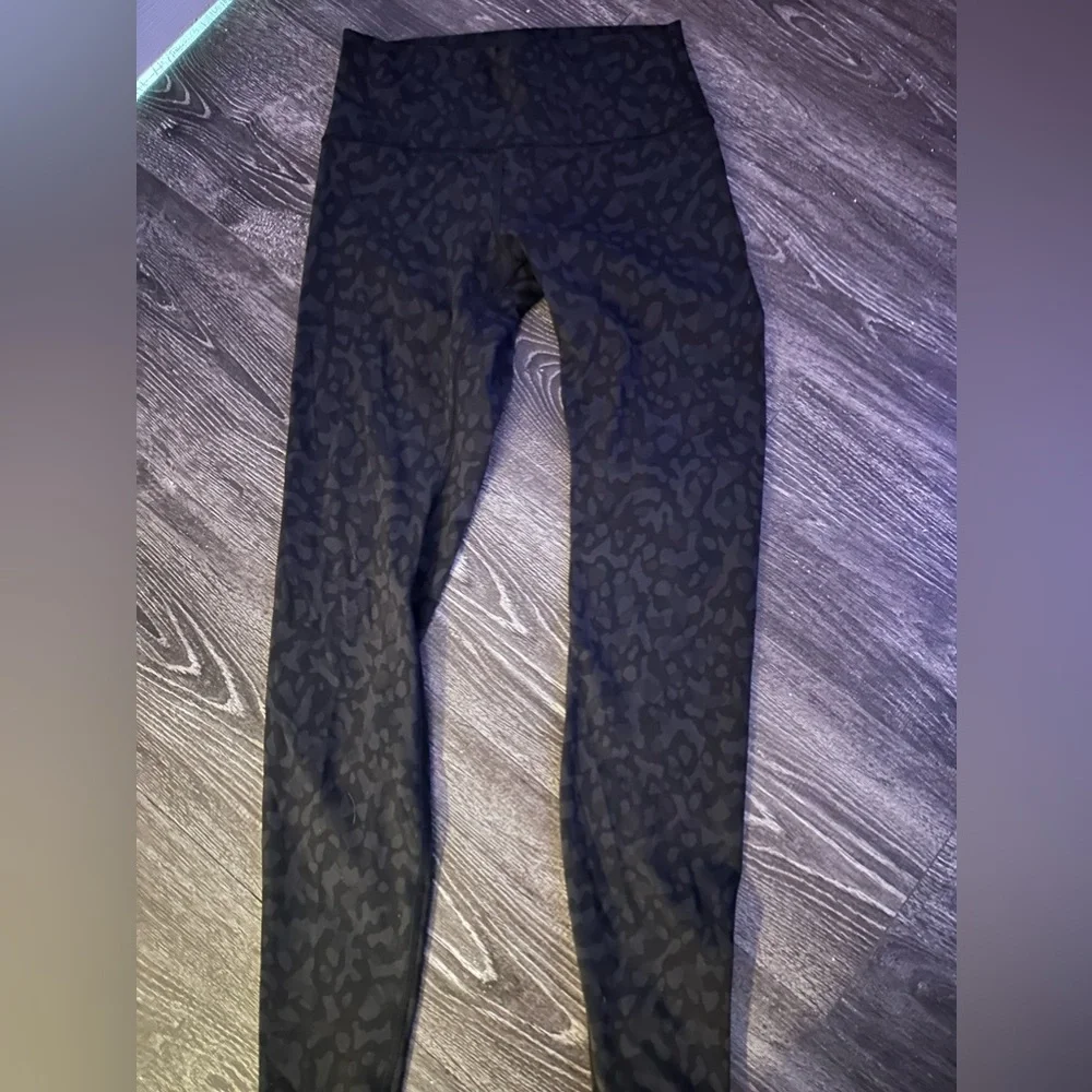 Lululemon black and animal print leggings size small - Picture 2 of 3